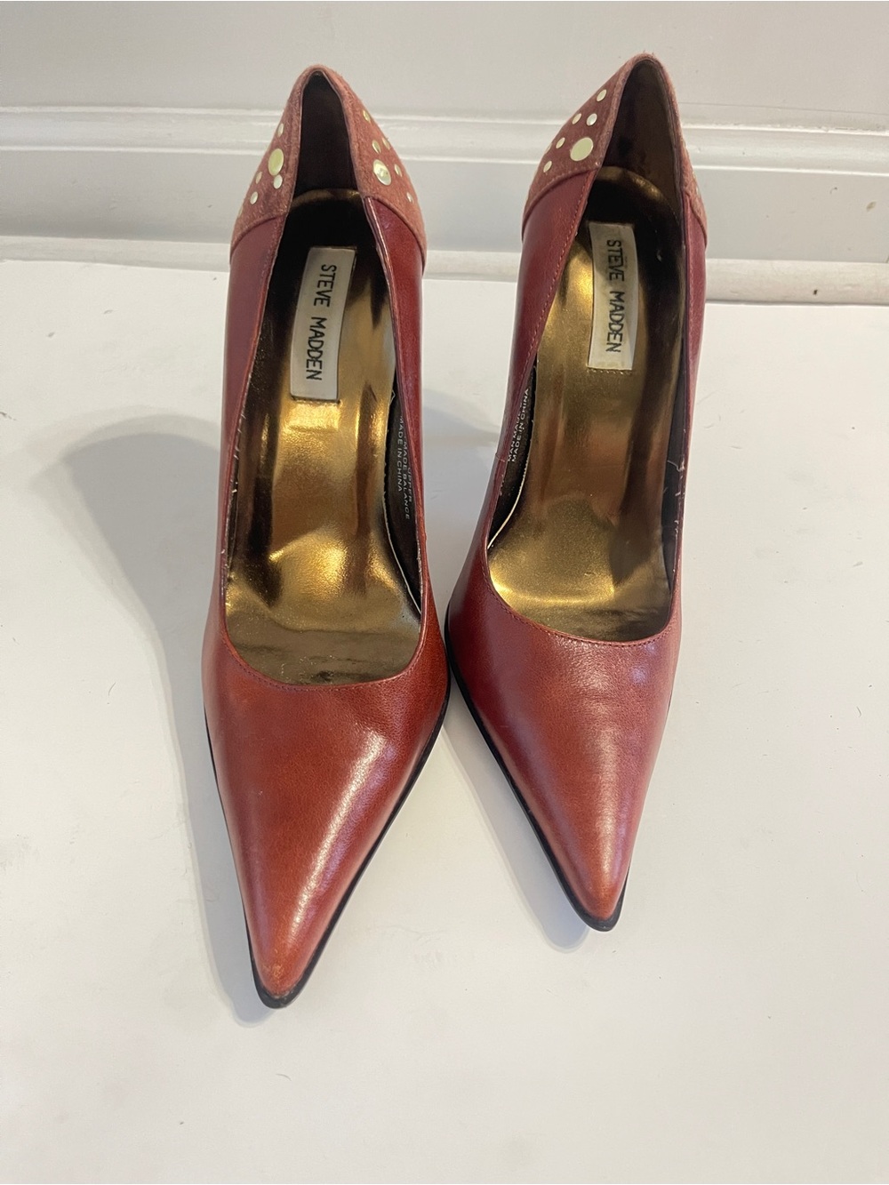 Steve Madden Tifani Size 7 Studded Heels - Burgundy/Rust Pumps - Picture 2 of 8